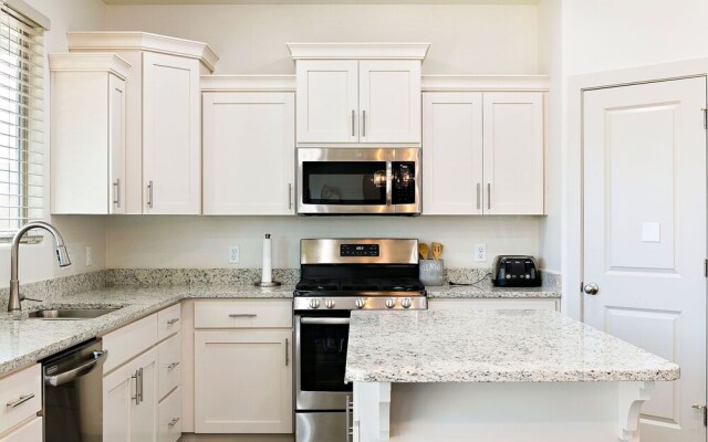 The St George Poolside Retreat By Redawning