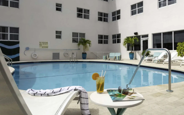 Continental Miami Beach, Tapestry Collection by Hilton
