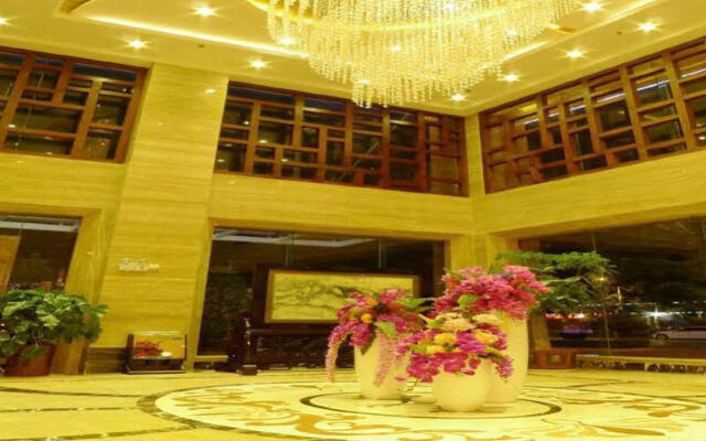 Ruili Star World Hotel