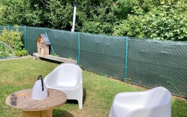 Studio Cosy Avec Coin Jardin (Adults Only)