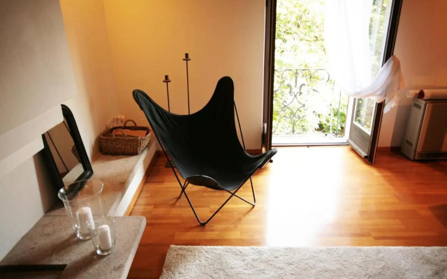 Cozy apartment in the green