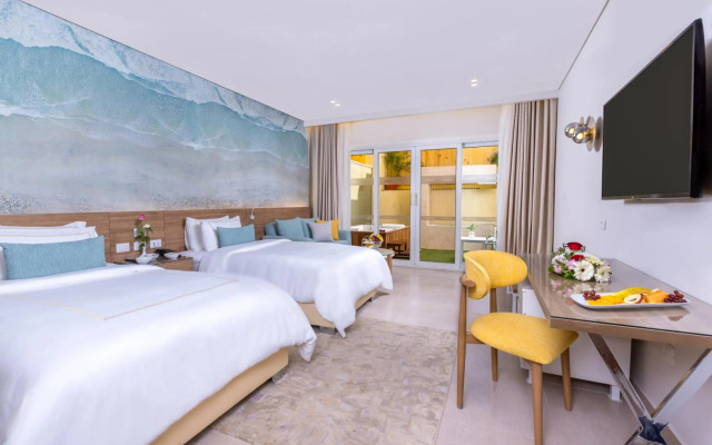 Курортный отель Amwaj Oyoun Resort & Casino