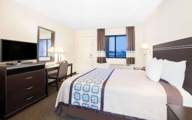 Days Inn by Wyndham Hobbs