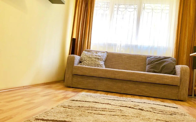 Cozy and Clean Apartment, near National Arena