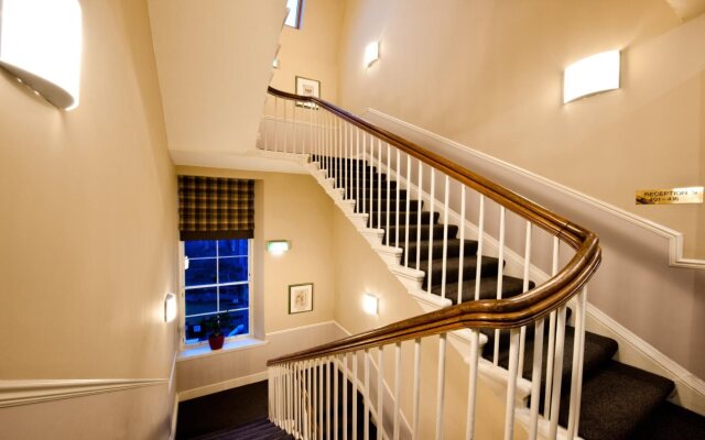 Leonardo Edinburgh City Hotel