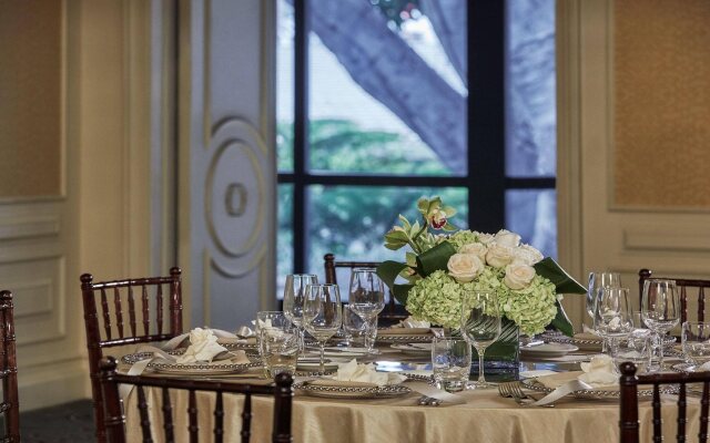 Fairmont Miramar Hotel