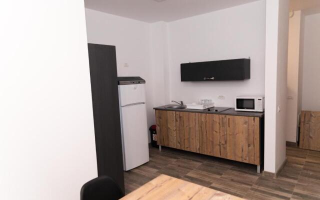 Apartament West