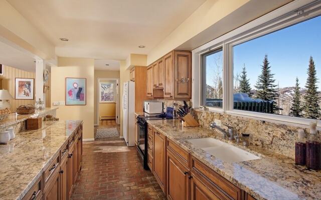 Snowmass Home with Hot Tub, Decks & Mountain Views - 921 by RedAwning