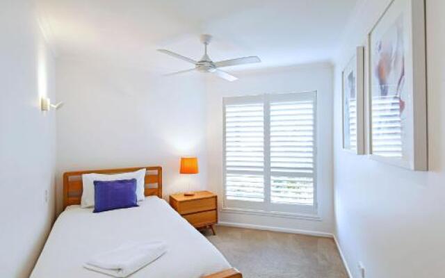 10 Mona Vista Crt Coolum Beach VIEWS WiFi Pet Friendly