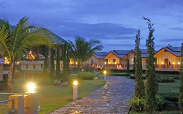 Maerim Whale Park Resort.