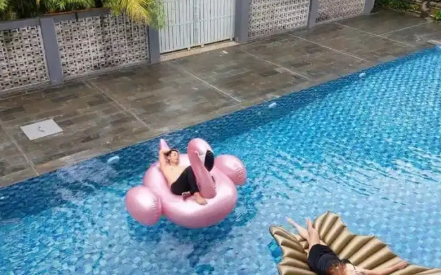 Q Hotel Mayangan