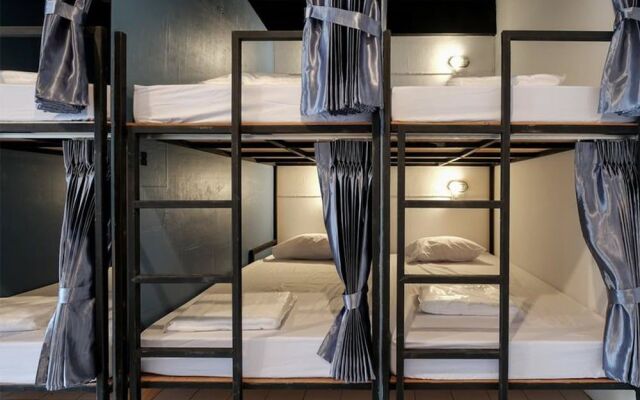 Znap's hostel and Café