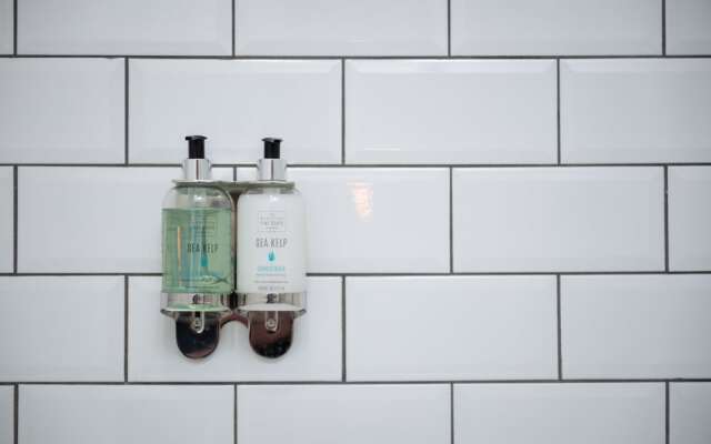 Rockingham Arms by Greene King Inns