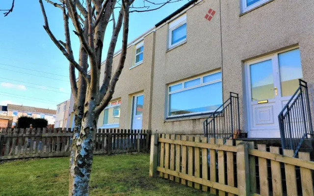 Honeywell House - Airdrie
