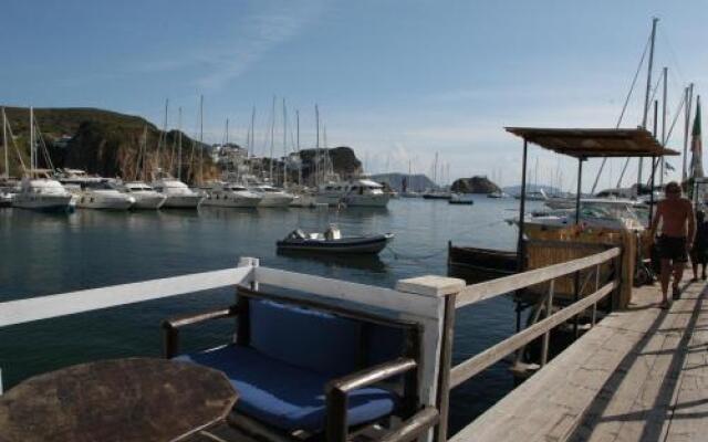 Hotel Gennarino A Mare