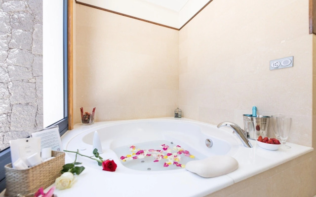 Belvilla by OYO Villa A