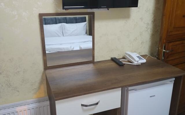 Lorin Otel