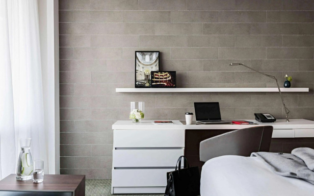 Отель Pullman Paris Tour Eiffel