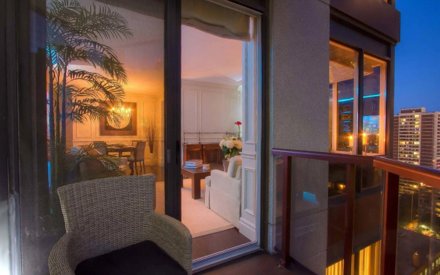 Sky Suites Yorkville