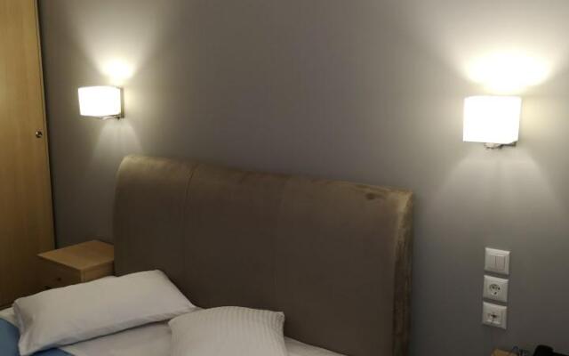 Scorpios View Hotel