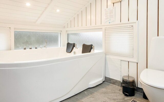 6 Person Holiday Home in Ebeltoft