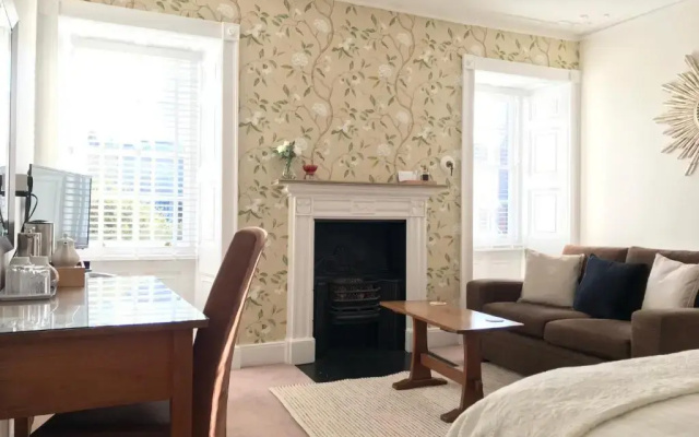 17 Burgate