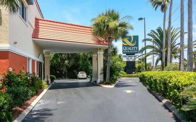 Quality Inn & Suites St Augustine Beach Area