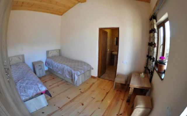 Saro B&B And Safari Tours