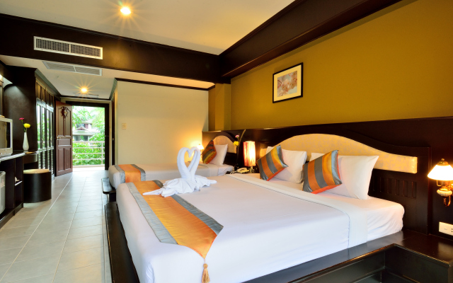 Samui First House Hotel