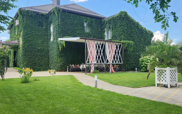 Вилла на Крыловской