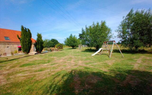 Semi Detached House, Bacilly