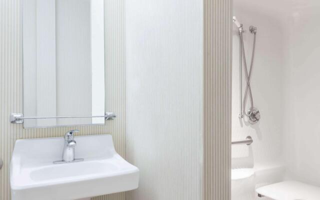 Microtel Inn & Suites By Wyndham Uncasville