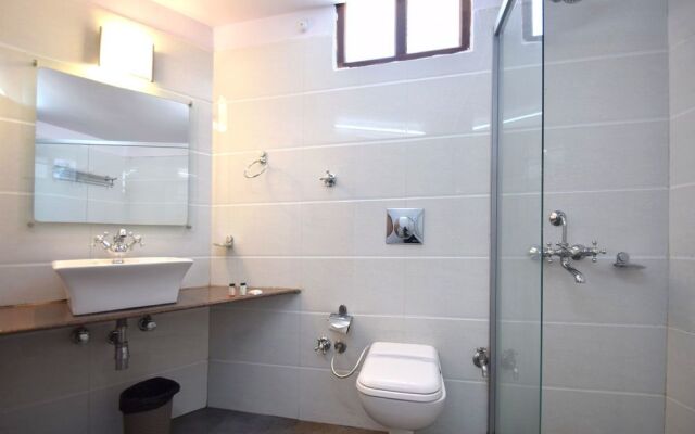 OYO 11470 Hotel Bridge View Premium