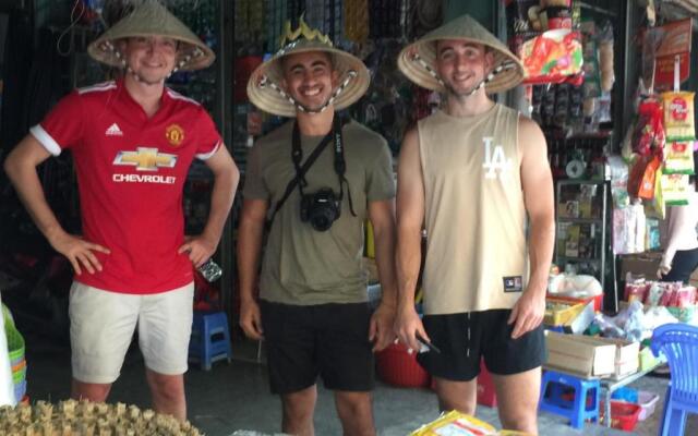 Mekong Farmstay CanTho - C.R Floating Market