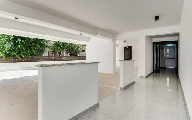 Sanders Crystal 1 - Charming 1-bdr Apt With Shared Pool