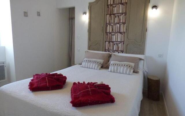 Gîte Le Bernard, 6 pièces, 10 personnes - FR-1-426-164