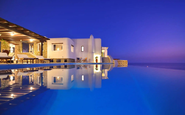 Mykonian Dianthus Villa