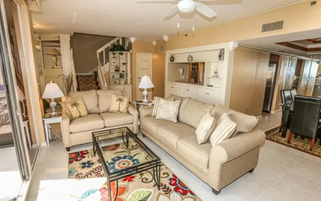 Boardwalk Caper PH4 1104