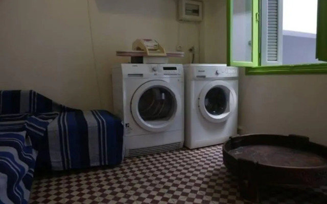 Chameleon Youth Hostel - Hostel