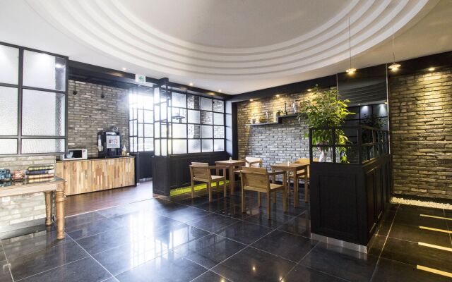 JK Hotel