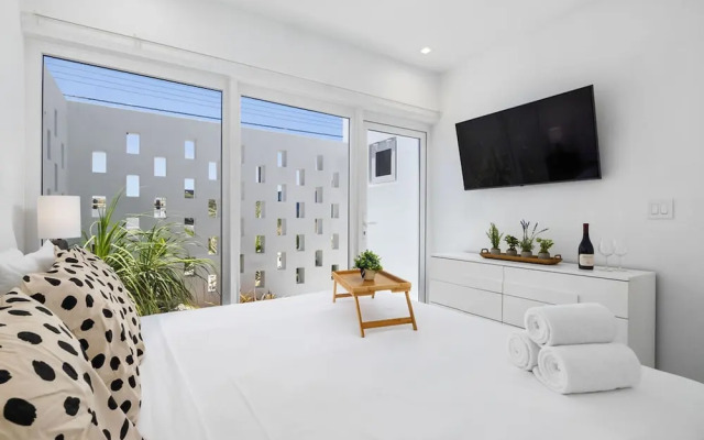 Newly Built Private Pool 3BR Parking Wi-fi