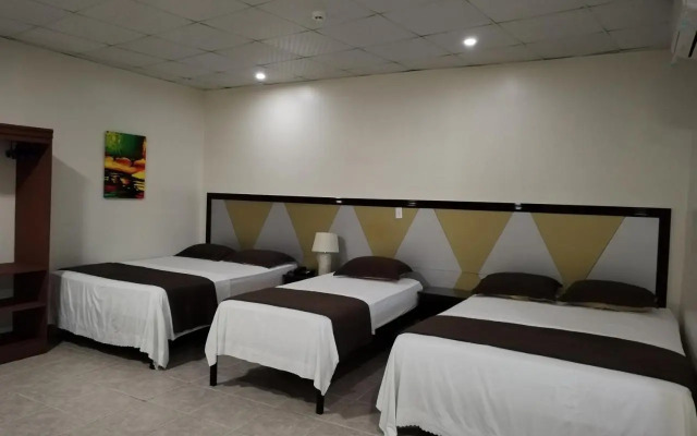 Hostal Ejecutivo Las America