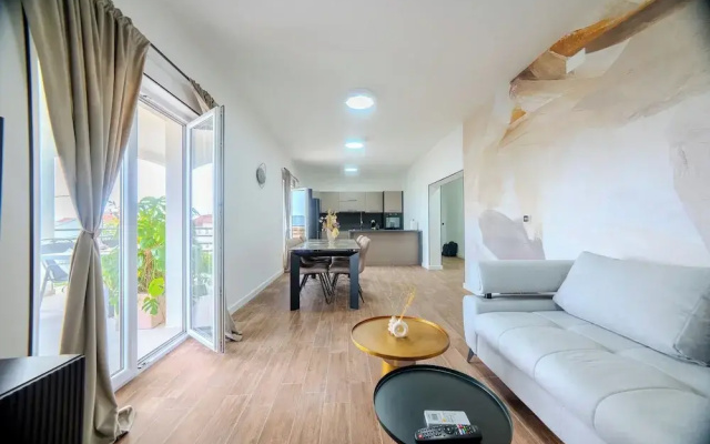 Luxury apartments Marino near beach