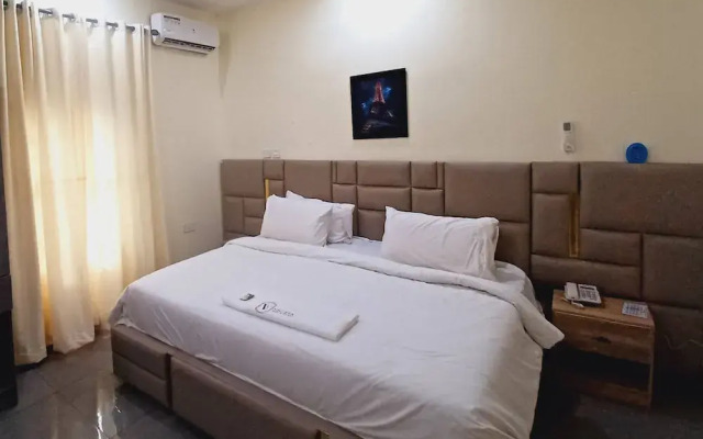 Victia Suite and Lounge