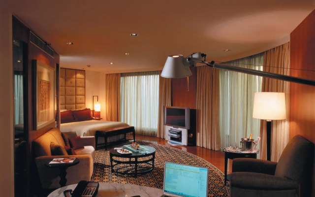 InterContinental Marine Drive Mumbai by IHG
