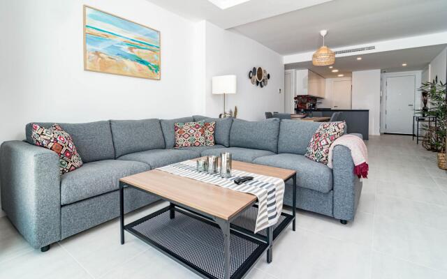 VG13- Modern apartment, 5 min to beach