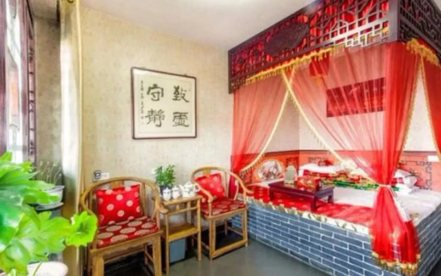 Pingyao Red Lantern Theme Hotel