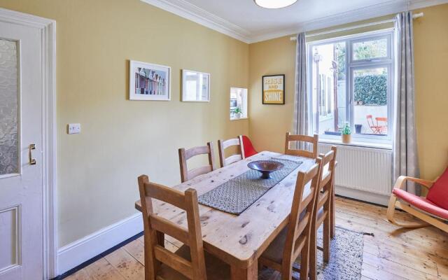 Host Stay High Street