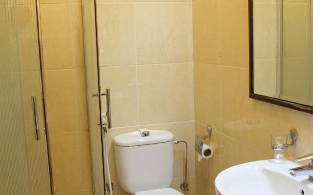 Le Royal Express Salmiya Hotel