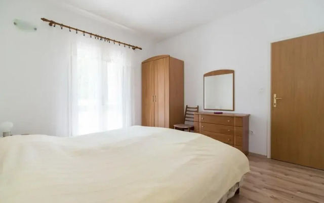 Apartment Alana -